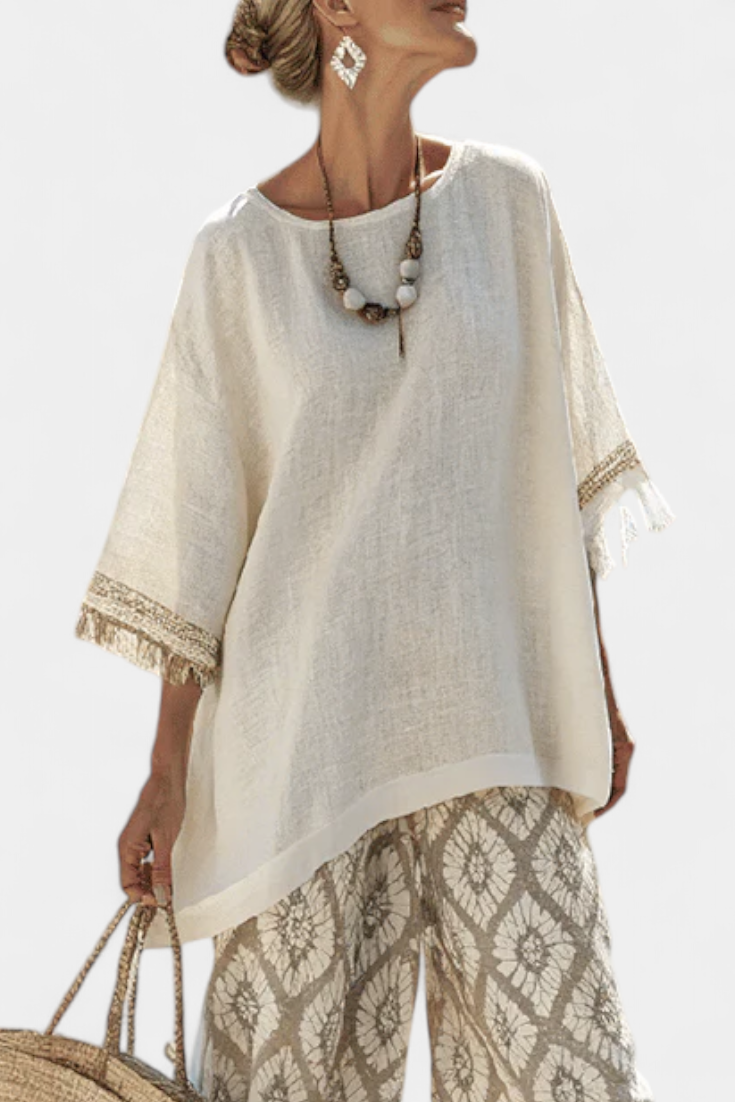 Boho Chic Daisy Ensemble: Long Shirt and Printed Pants for a Distinctive Look