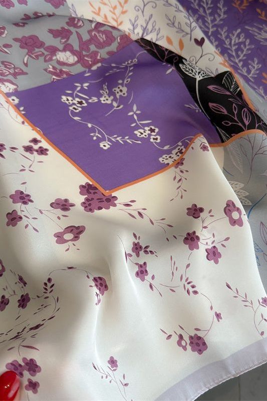 Violetta Scarf (100% Silk - 68 cm)