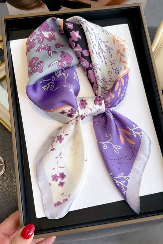 Violetta Scarf (100% Silk - 68 cm)