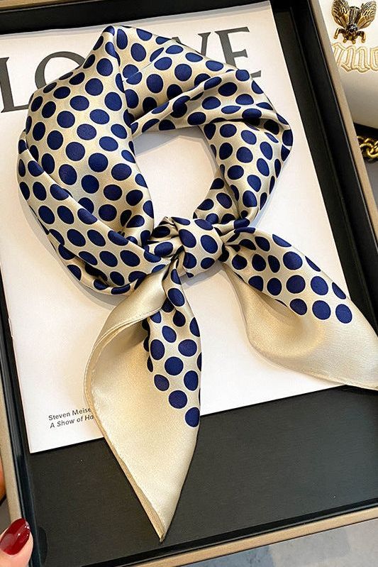 Amara Scarf (100% Silk - 68 cm)