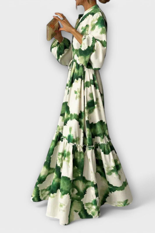 Elegant Green Dress with Longsleeves