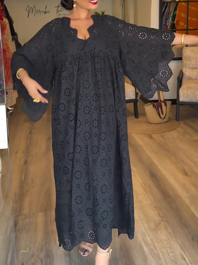 Serena – Elegant Loose Fit Hollow Pattern Dress