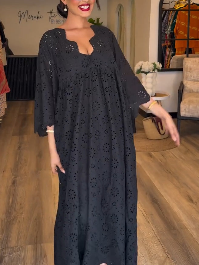 Serena – Elegant Loose Fit Hollow Pattern Dress