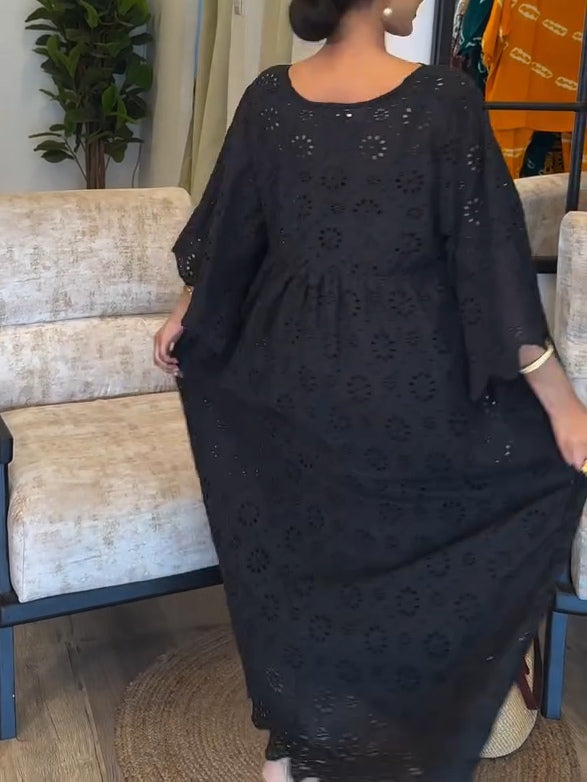 Serena – Elegant Loose Fit Hollow Pattern Dress