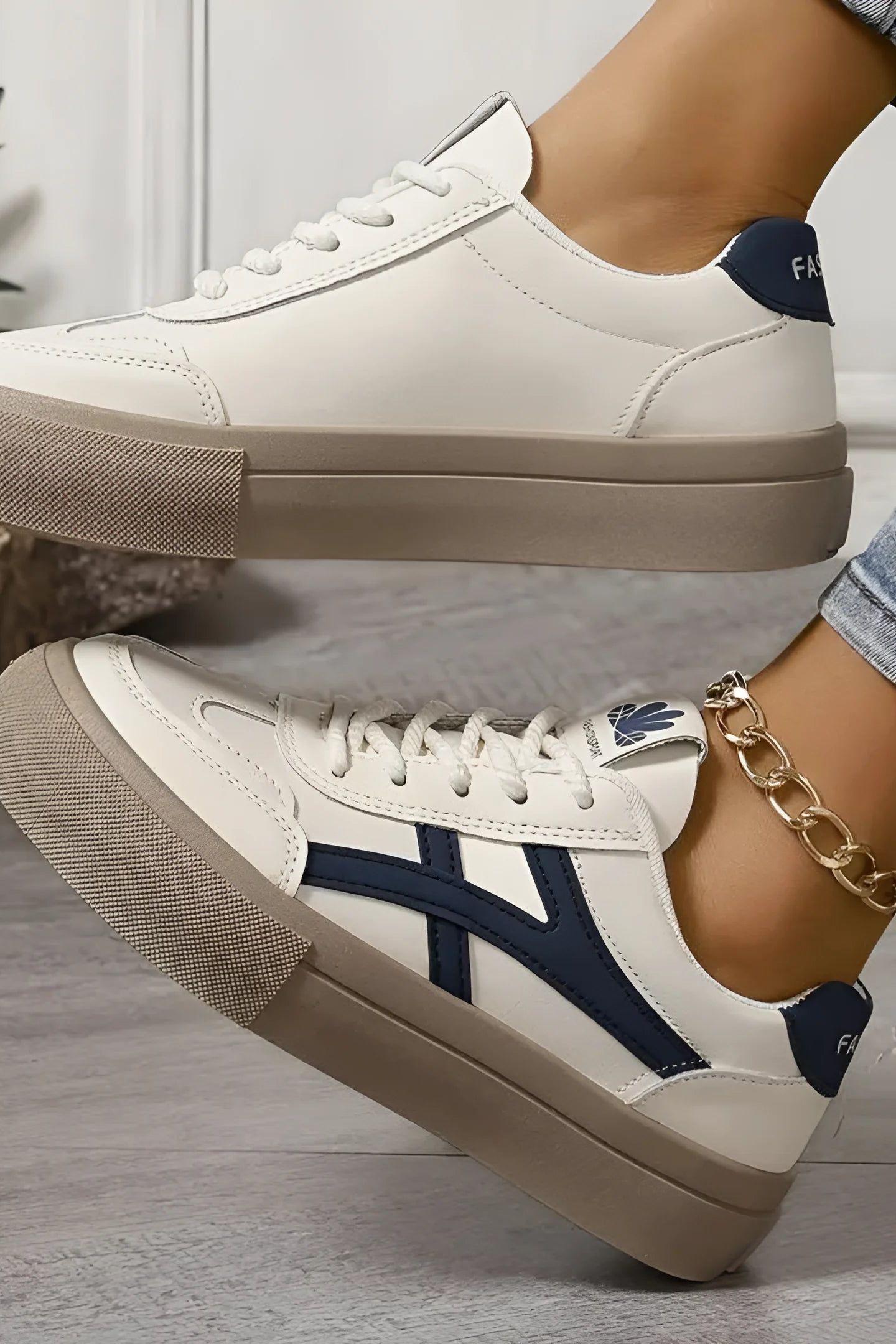 Mathilde - Orthopaedic Sneakers