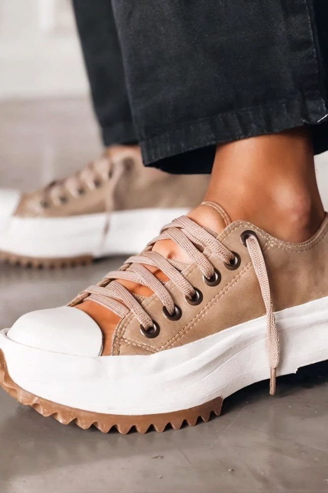 Selina - Classic Orthopaedic Shoes